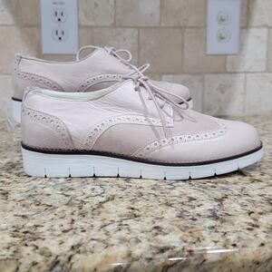 Pale pink leather/suede oxfords